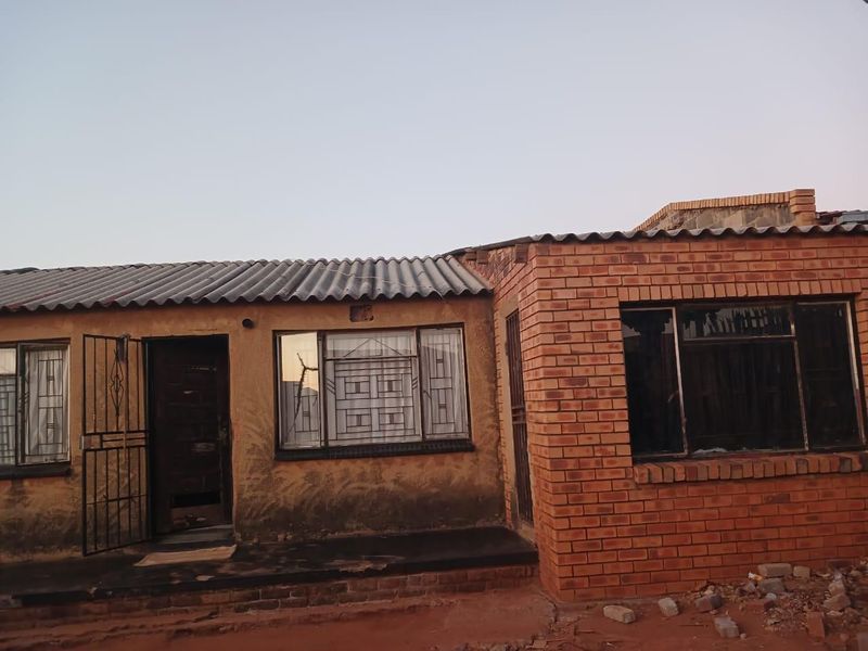 House for sale in tembisa