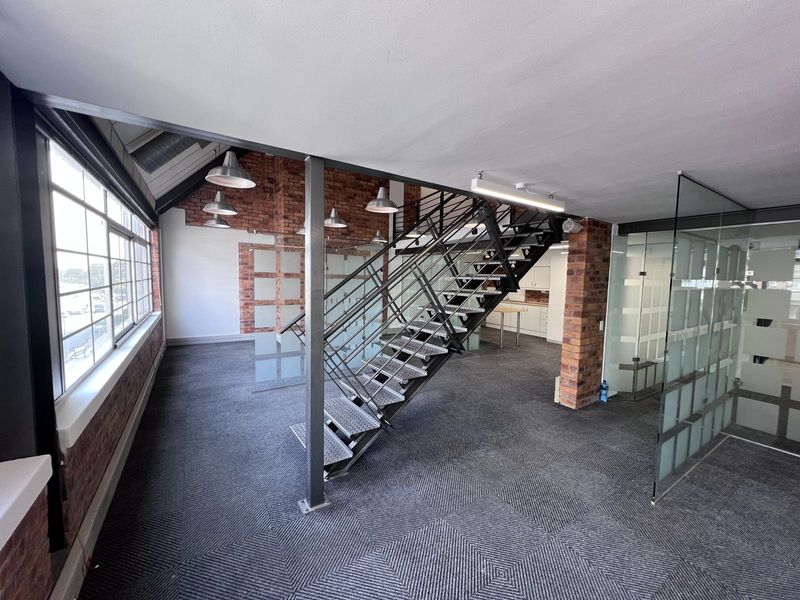 205m² Office To Let in Green Point