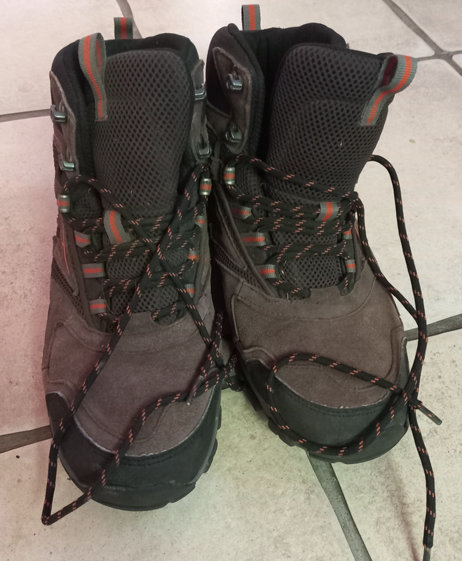 Hi tec hiking boots - used once