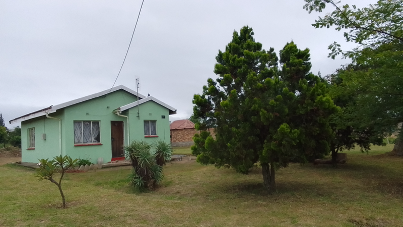 5 Room House &#43; 3 Ancestral Hut (Site: 60x30m)