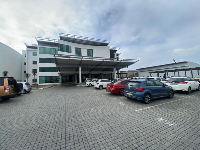 Air-conditioned office suite to let at Execujet Airport Office Park