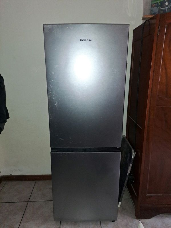 Hisense 223L Fridge Freezer