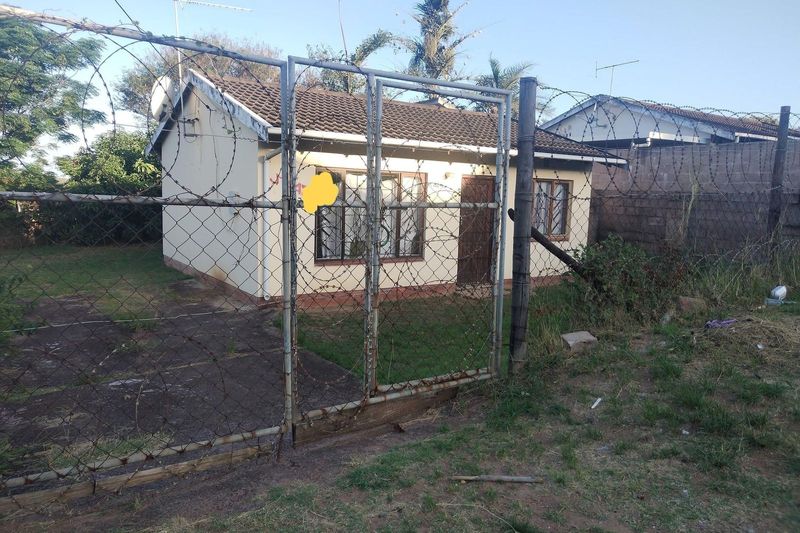 For Sale 2 bedroom Home in Kwamashu J Reduced to go