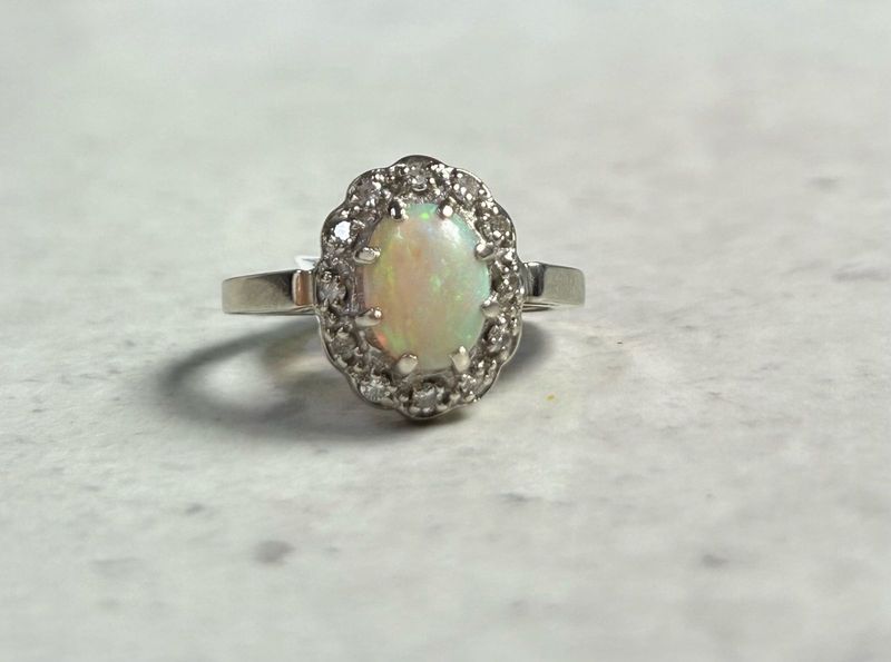Gorgeous 14ct White Gold Opal and Diamond Dress Ring