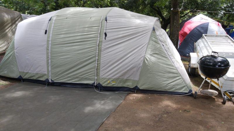 Oztrail Seascape 9 Man Tent (used twice)