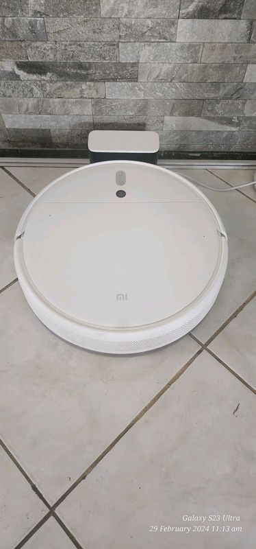 Xiaomi Robot Vacuum Cleaner / Mop.