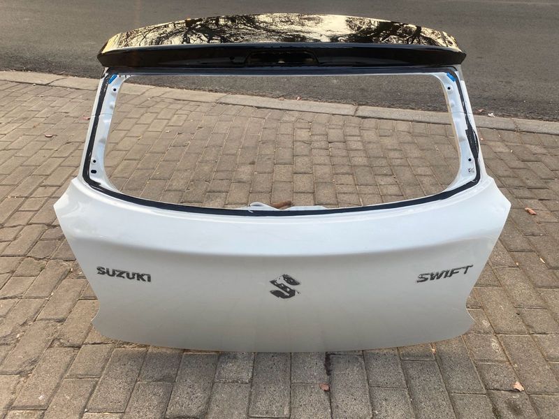 2024 SUZUKI SWIFT TAILGATE SHELL FOR SALE. IN EXCELLENT CONDITION