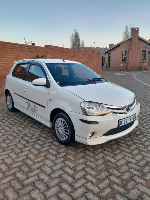 2015 Toyota Etios 1.5 Xs ,Drives very well ,Service history and books available