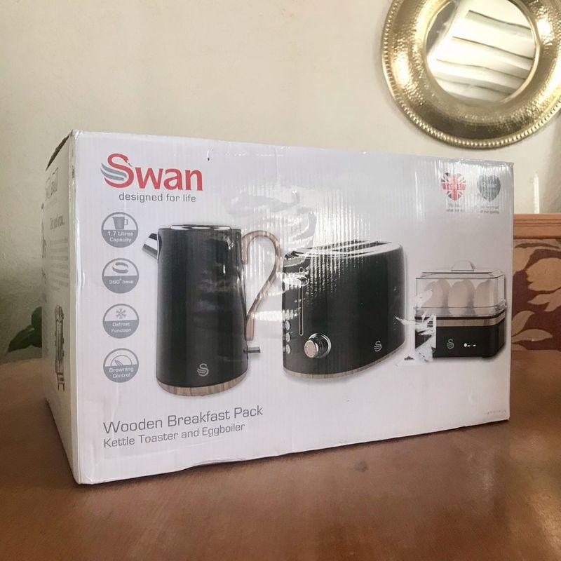 Brand new Swan Wooden Kettle, Toaster and Egg Boiler Breakfast Pack - Black
