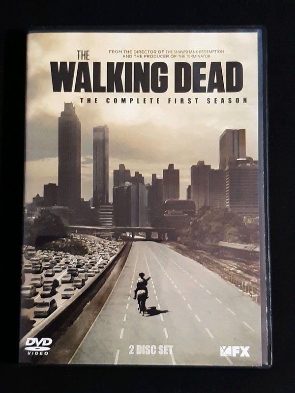 THE WALKING DEAD 2 DVD&#39;S - THE COMPLETE FIRST SEASON
