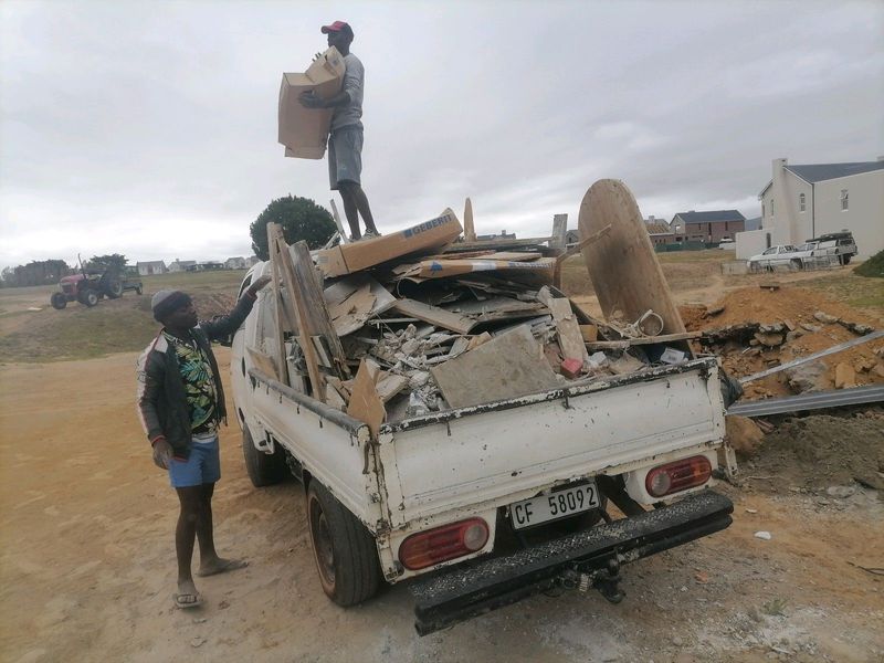 RUBBLE AND FURNITURE REMOVAL SERVICE 0614443097.