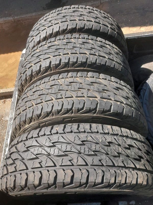 Fairly used Tyres 255/70/R16 BRIDGESTONE DUELER A/T TYRES 85% TREAD LIFE ZUMA 061_706_1663