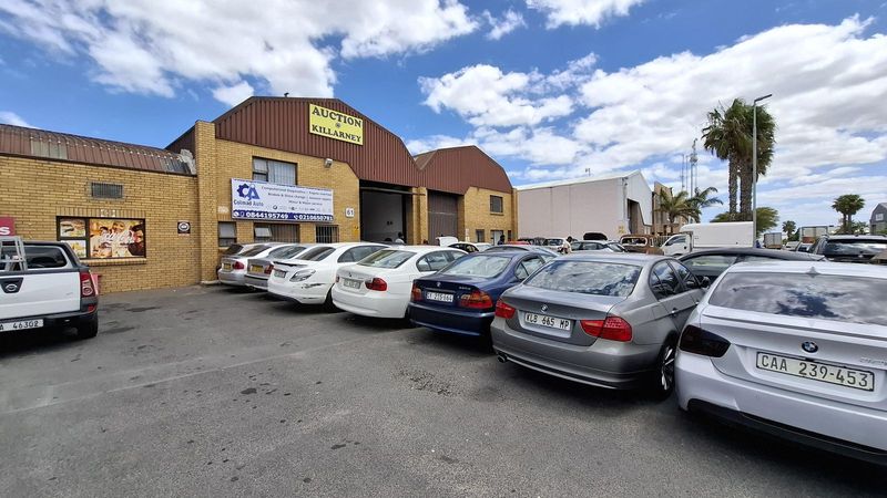 260m2 INDUSTRIAL WAREHOUSE TO LET IN KILLARNEY GARDENS