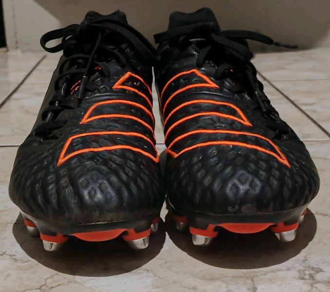 Gumtree rugby boots hotsell