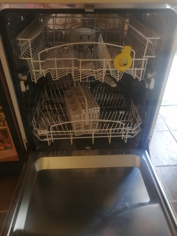 Dishwasher (Westpoint) Excellent Condition - REDUCED