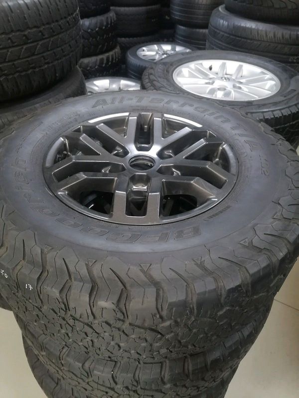 Ford Raptor 17inch Mag Rims (WITH USED TYRES)