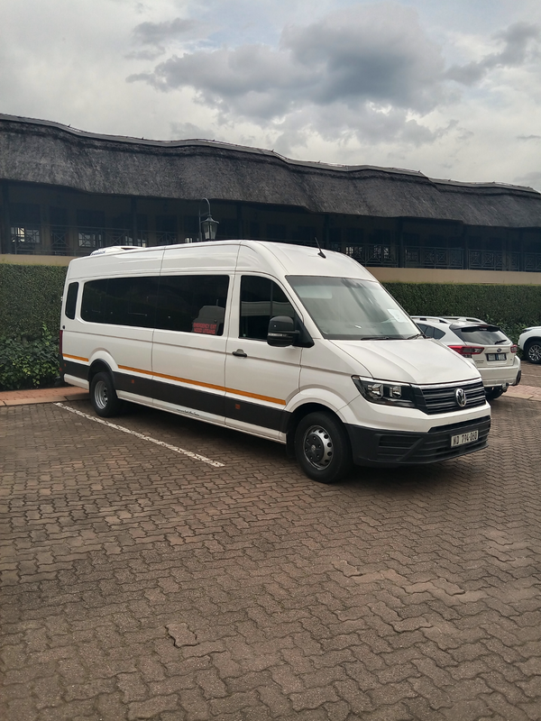 22 SEATER BUS FOR HIRE