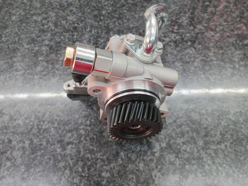 Isuzu KB300 Dteq Power Steering Pump