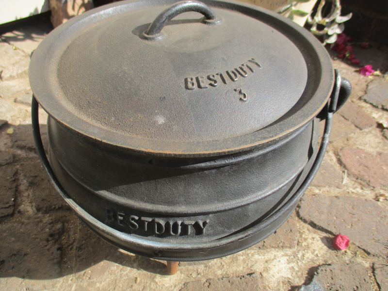 No 3 Cast iron Potjie pot