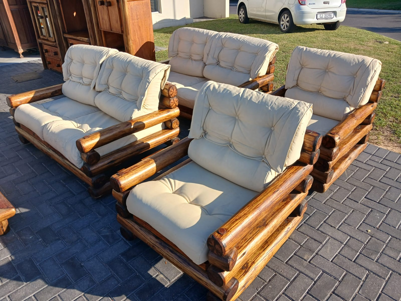 7-piece solid The Ranch living room set in excellent condition!