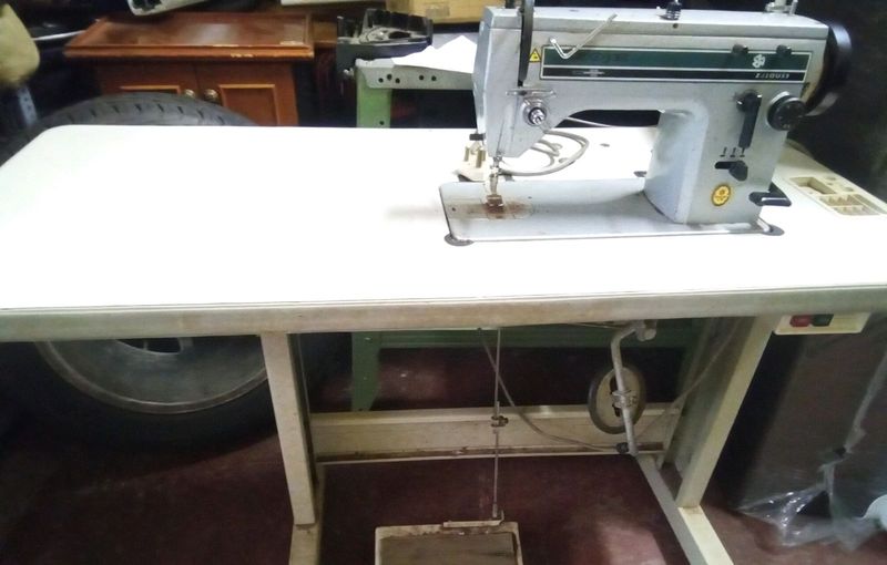 Zote Flat Foot Petal Straight Stitch Sewing Machine