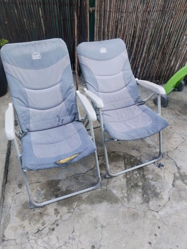 Camp chairs reclinable