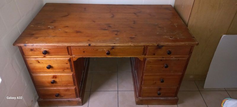 GREAT WOOD DESK FOR SALE