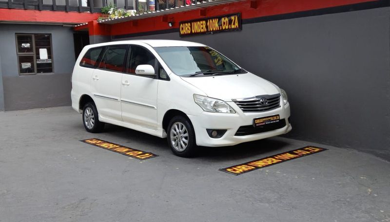 2012 Toyota Innova 2.7 8 seater