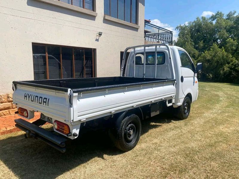 Bakkie for hire Locals and Long distance  Removals Rubble number 0844941994