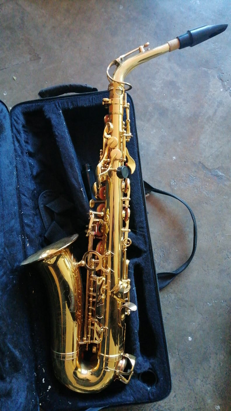 Saxophone Artemis