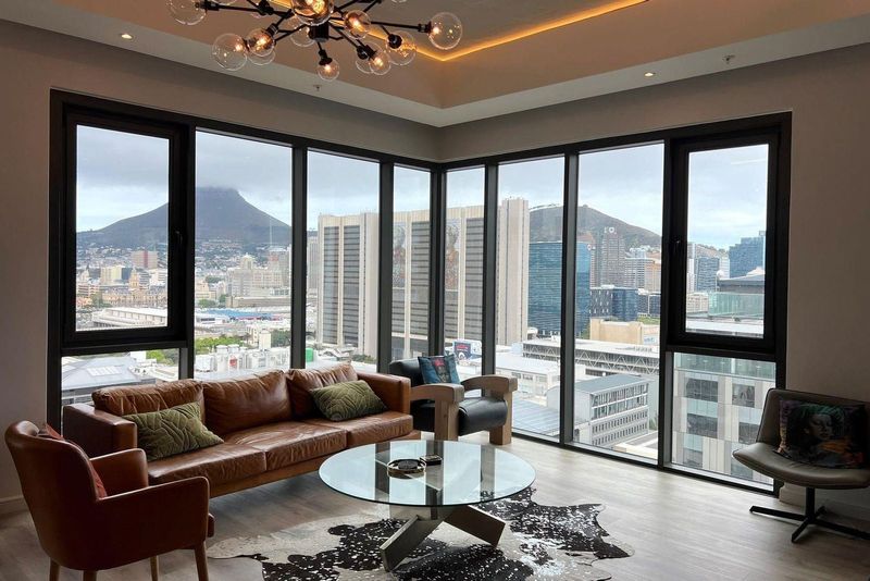Apartment To Rent in Foreshore, Cape Town