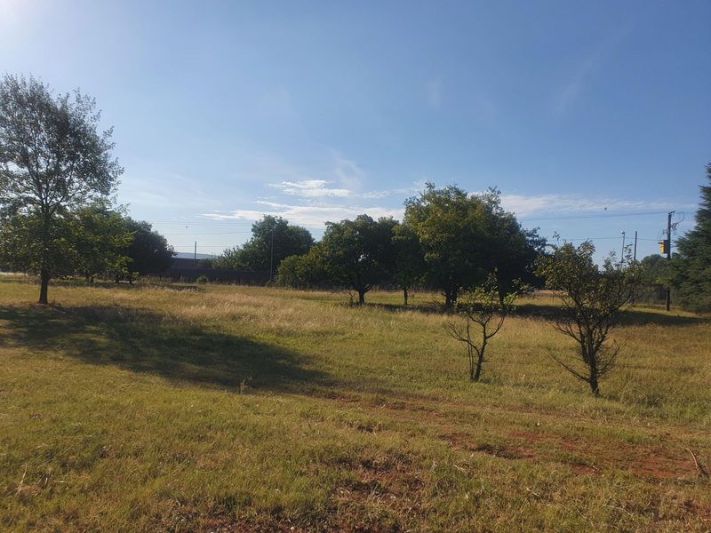 VACANT LAND TO LET IN RASLOUW AH