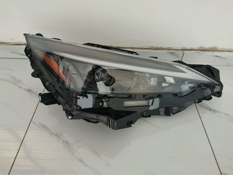 Lexus NX200 xenon headlight right side 2022-2023