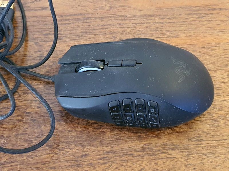 Razer Naga gaming mouse