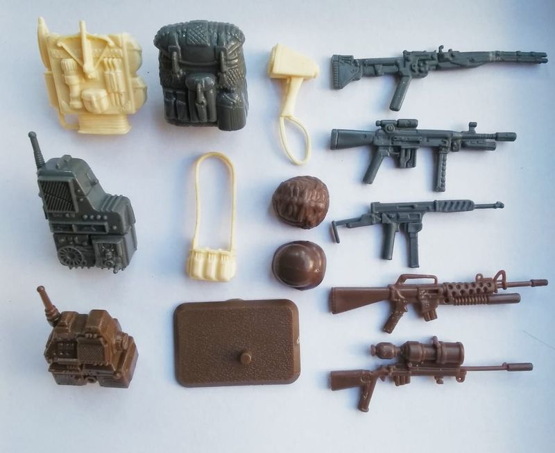 G.I.Joe action figures&#39; items; Items from Accessory pack #5 &#43;/-1987