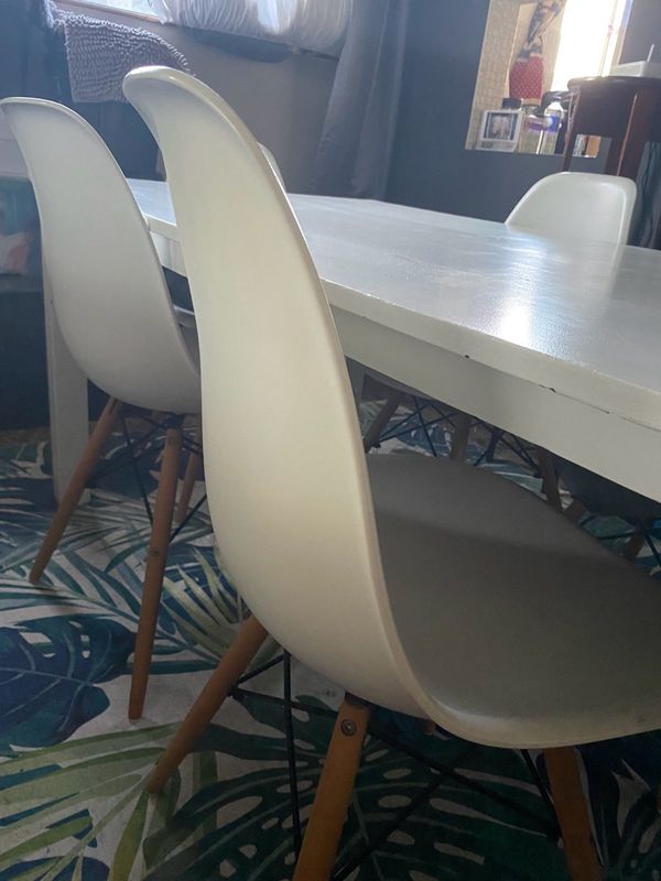 6 Seater Dining Table and Chairs