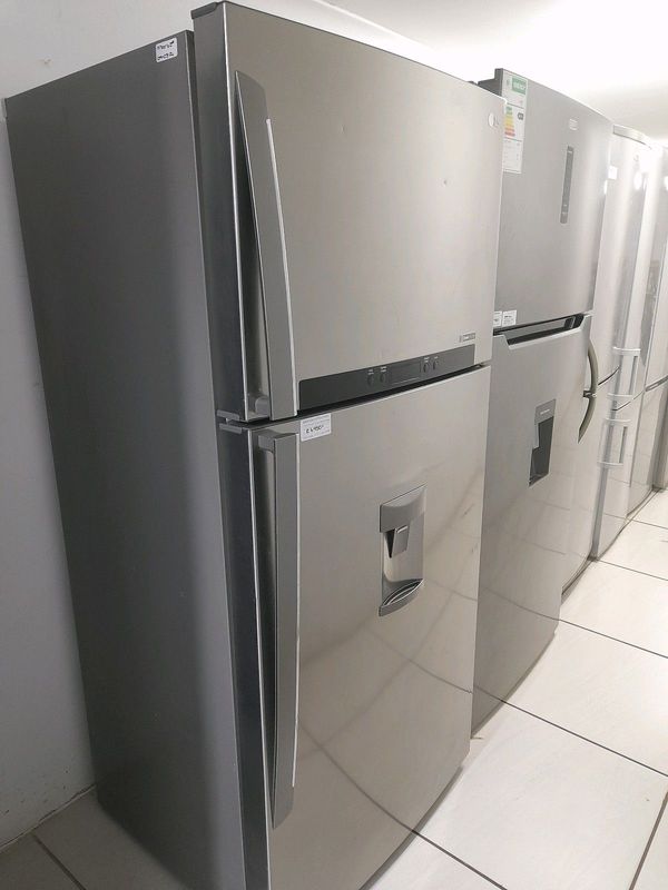 LG water dispenser fridge 53Mar24