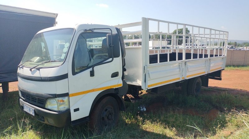 2006   TOYOTA DYNA 8-145 (WITH CAGE) DROPSIDE TRUCK FOR SALE (T13)