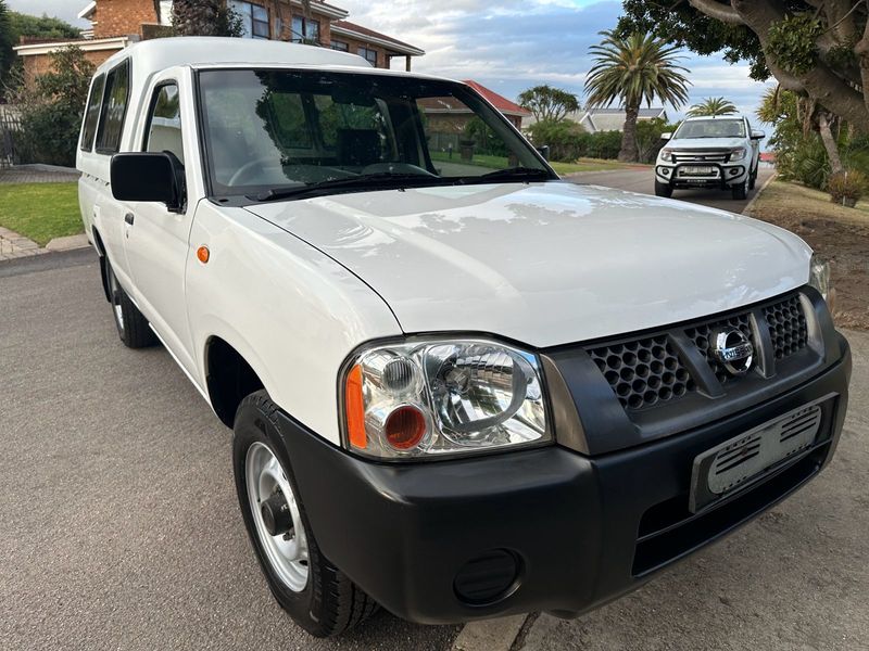 2013 Nissan Np300 Hardbody 2.0 Single Cab