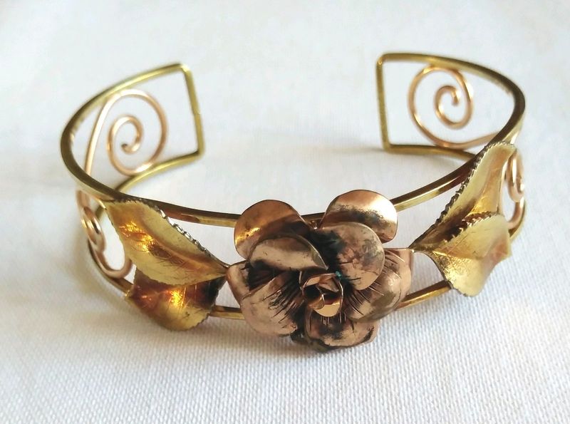 Vintage 1950 Krementz Wire Work Rose Leaves Multi-Tone Gold Filled Cuff Bracelet