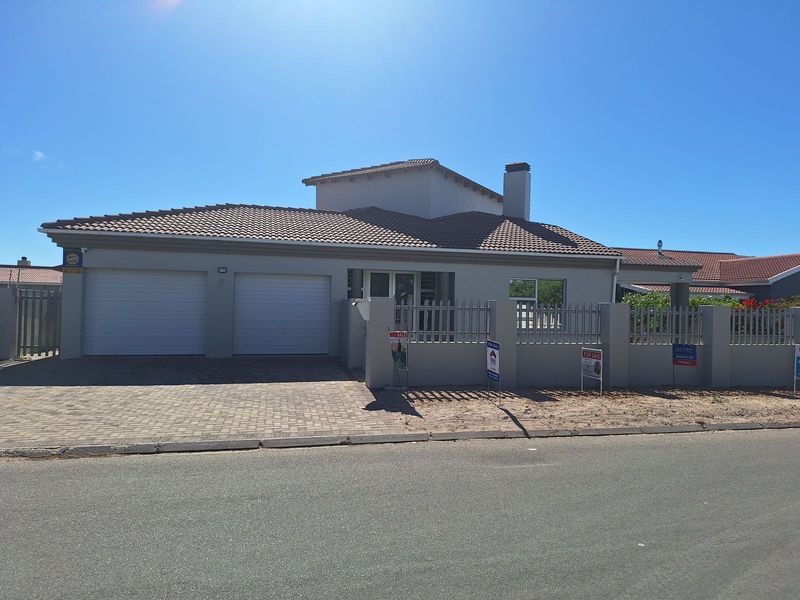 Large Family Home for Sale in Port Owen