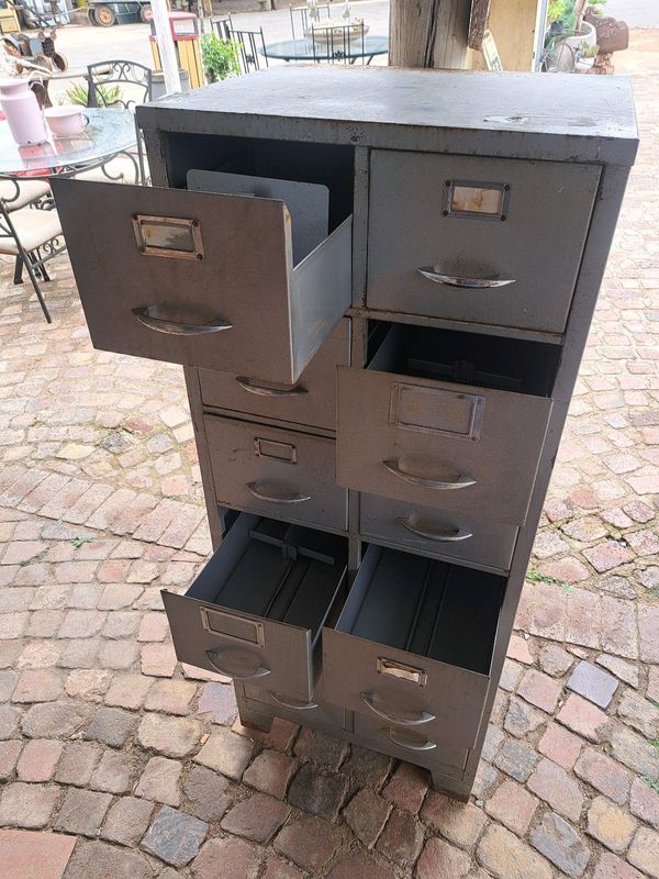 12 drawers steel filing cabinet