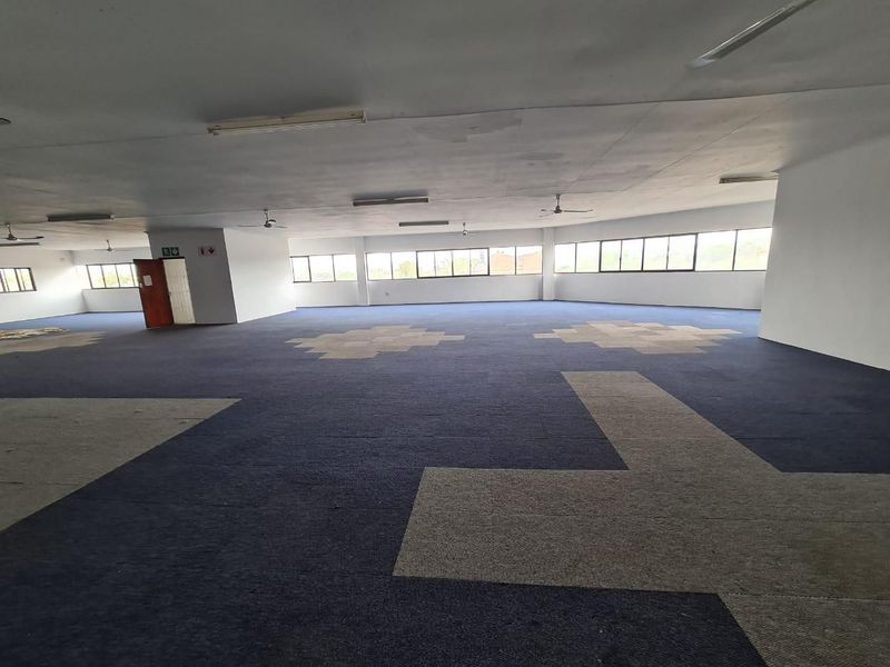 Commercial Property TO LET in Tongaat