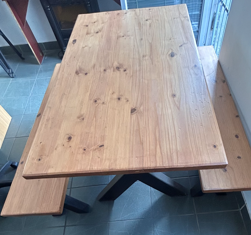 TABLE AND BENCH SET