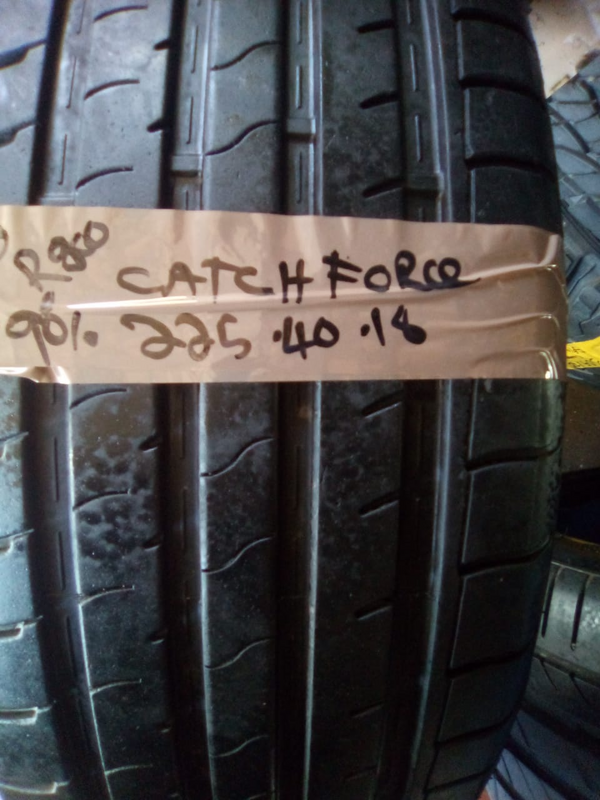 1xCatchforce tyre 225/40/18 normal 90%