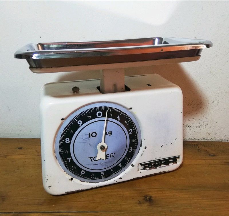 Vintage Kitchen Scale (Price Includes Postage)