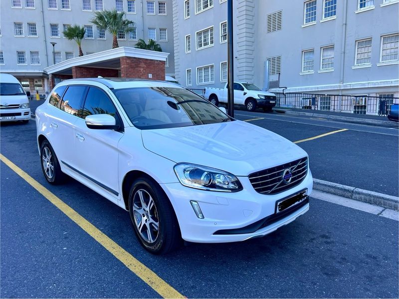 2014 Volvo XC60 D5 Elite Geartronic with 193 000km