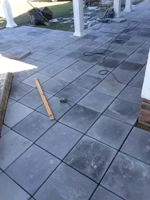 Tar and paving