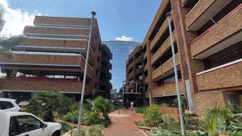Bedfordview Corporate Park | Prime Office Space to Let in Bedfordview