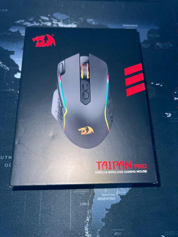 Redragon M810 TAIPAN PRO Wireless Gaming Mouse – Black